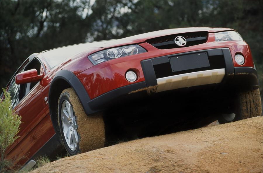  Holden Adventra 2003 года  (фото 14 из 78)